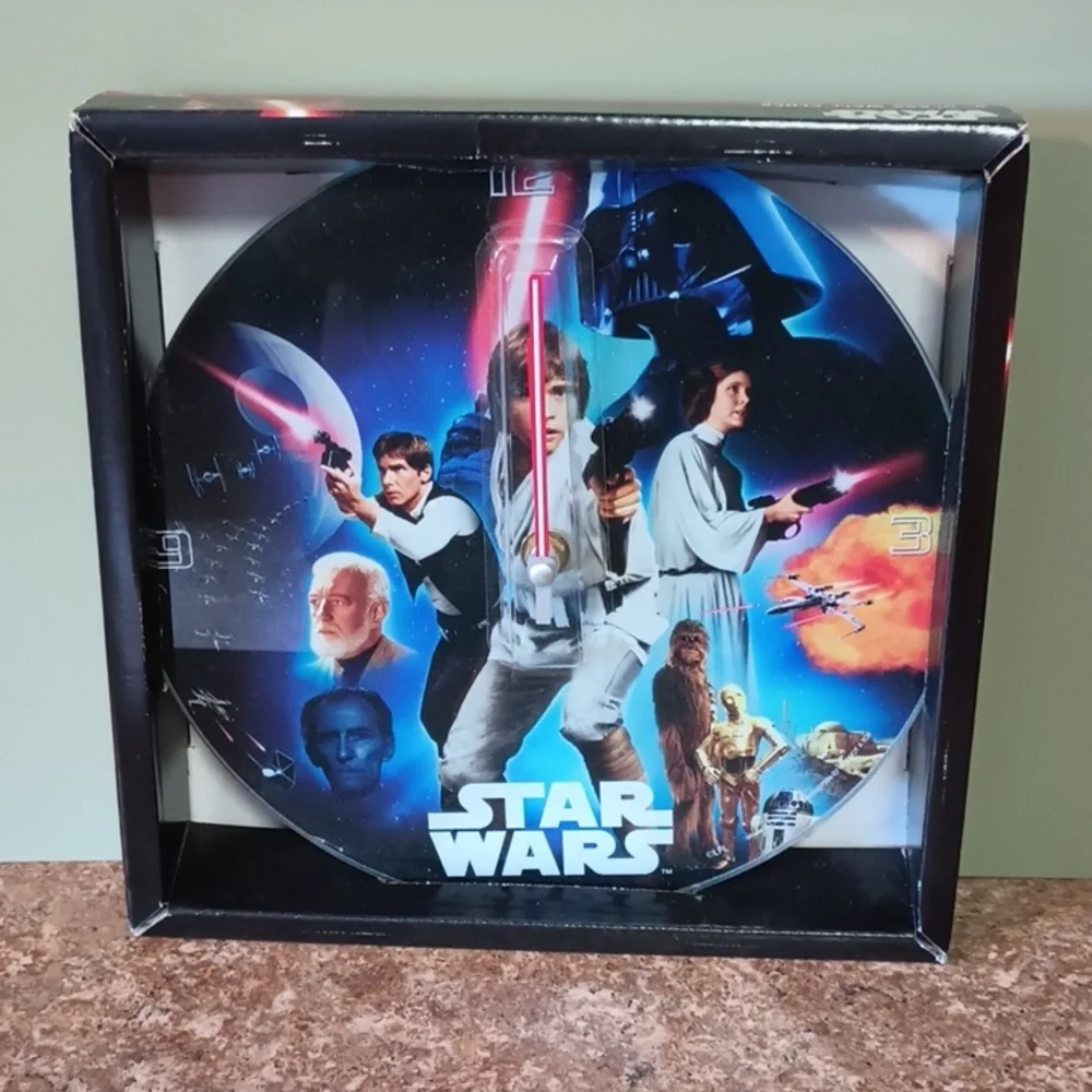 Star Wars New Hope Glass Clock NEW! Leia Luke Han Vader C3PO R2D2 Sealed in Box!